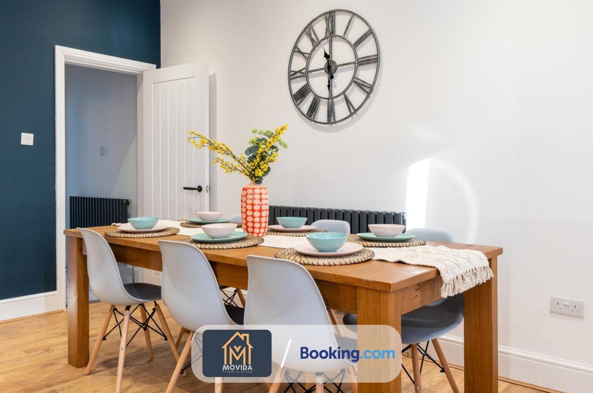 Central Elegant Three Bed Duplex By Movida Property Group Short Lets & Serviced Accommodation Harrogate Exterior photo